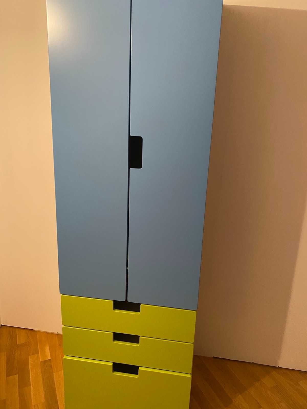 Meble dziecięce IKEA SMÅSTAD – 2 szafy z szufladami i 1 szafka wisząca