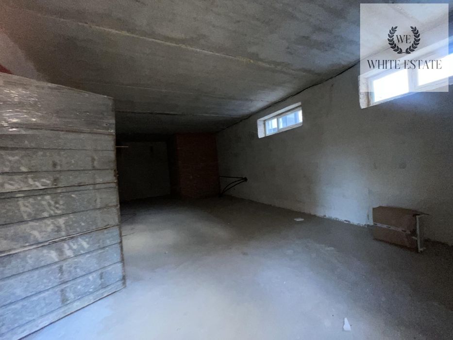 Продаж комерційного приміщення вул. Весела