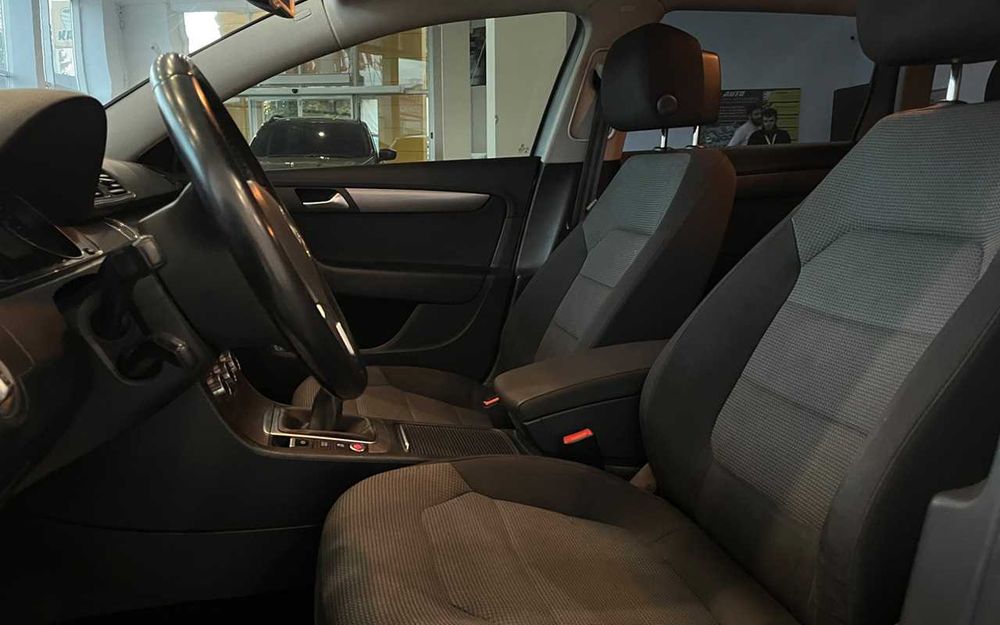 Volkswagen Passat  2013