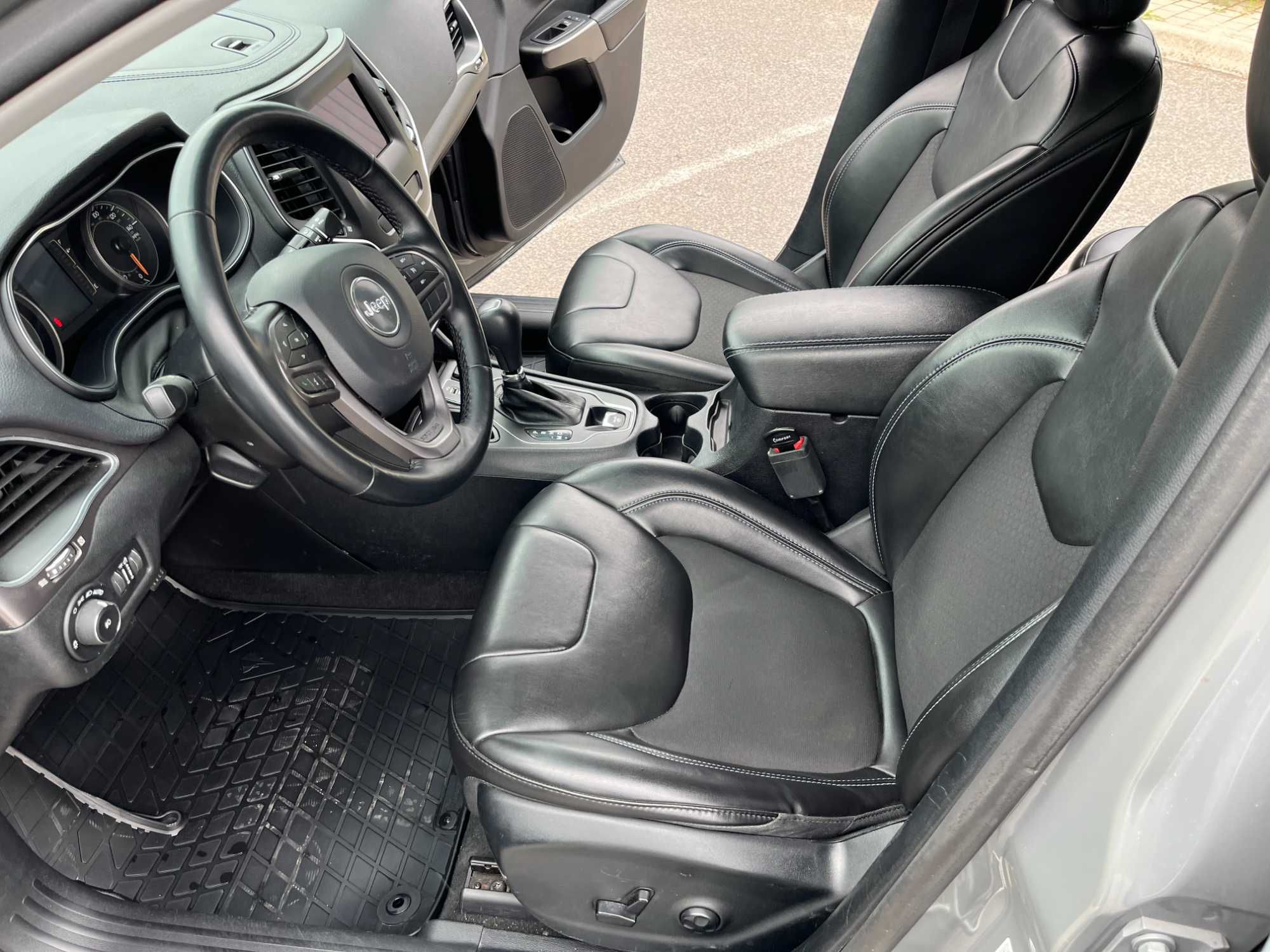 Jeep Cherokee 2019