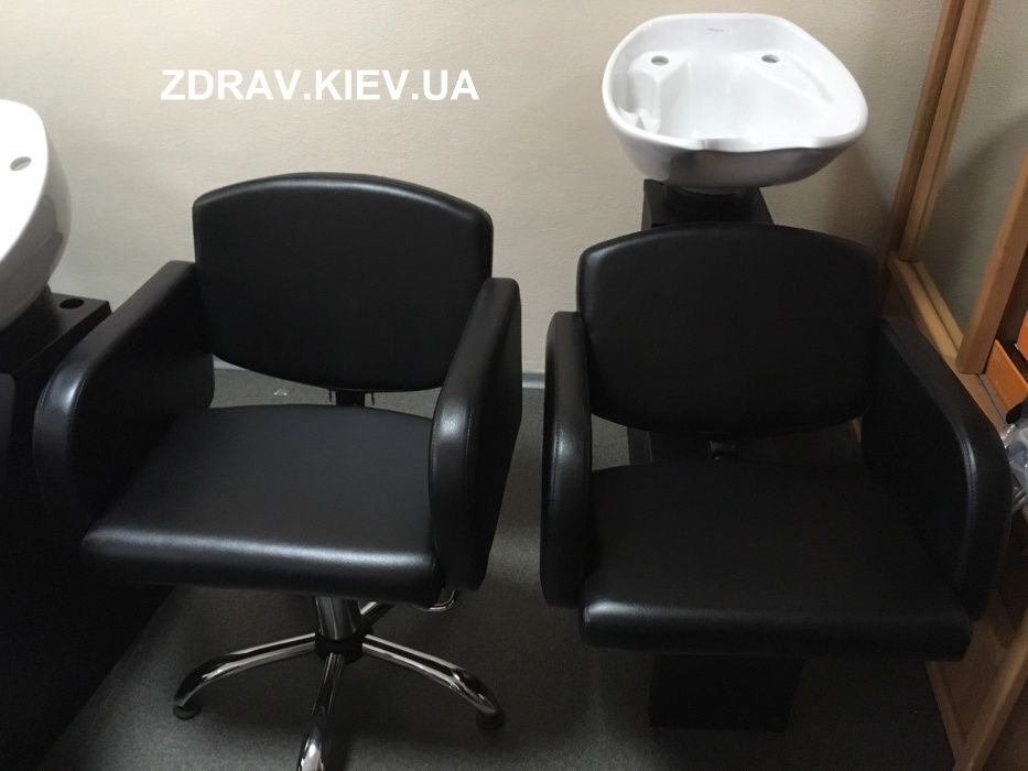 Крісло перукарське Глорія на гідравліці на п'ятилуччі, нове