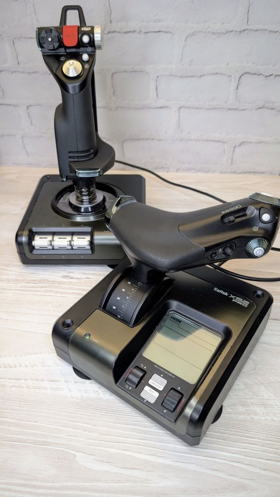 Saitek X52 Pro Flight Control System Hotas Joystick Symulator Lotu BDB