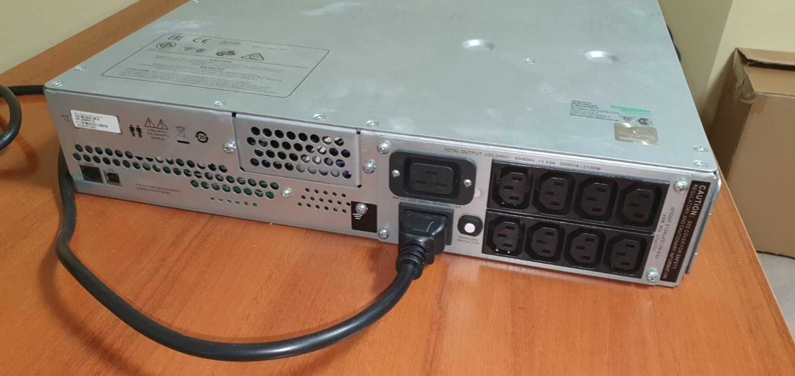 ИБП APC Smart-UPS 3000VA (SMC3000RMI2U)
