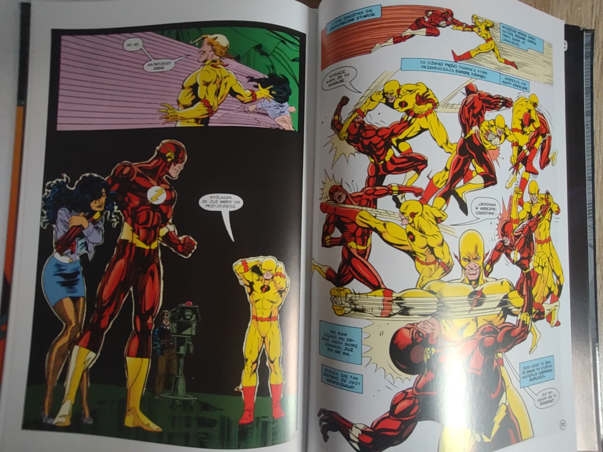 Komiks DC Flash WKKDC tom 47 Powrót Barryego Allena, Superman vs Flash