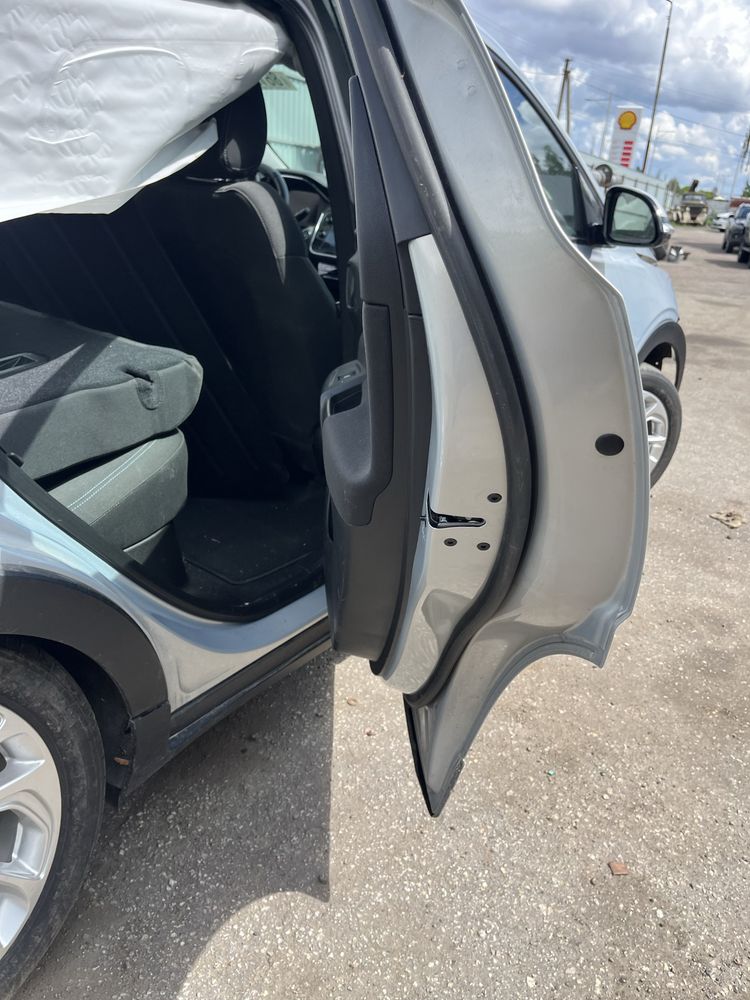 Chevrolet Bolt euv 251f 2023 двері праві задні в наявності