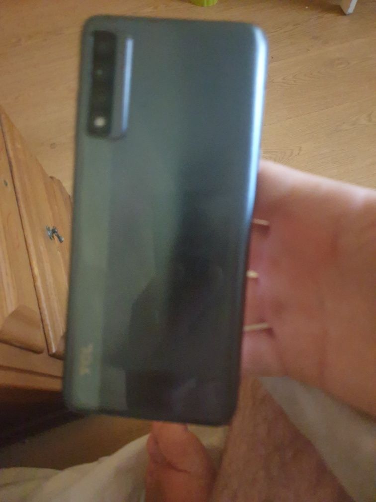 Vendo tcl 5g com caixa e manuais