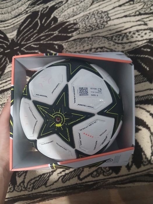 Piłka meczowa adidas ucl pro 24/25