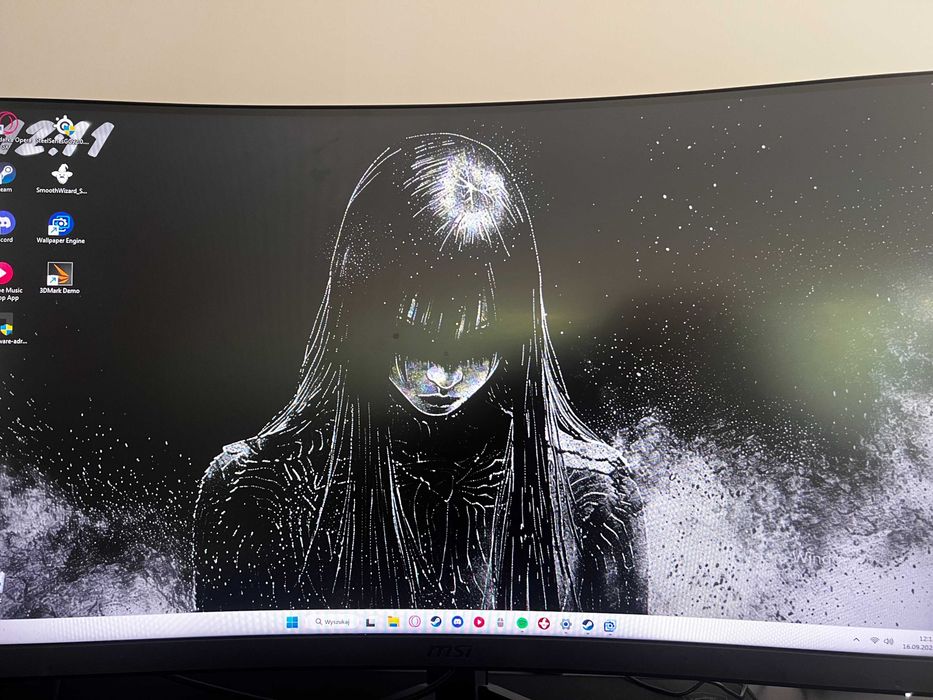 Sprzedam monitor MSI G32C4X