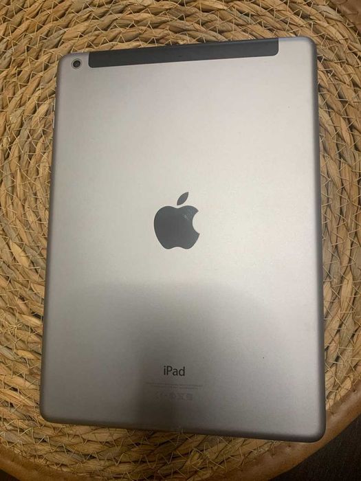 Планшет iPad Air 64Gb б/у