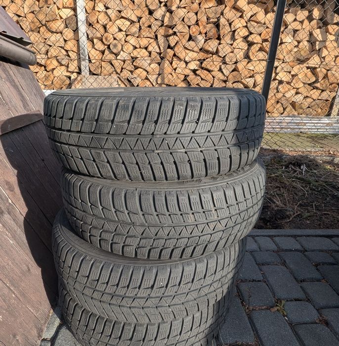 4 opony zimowe Falken 175/60R15