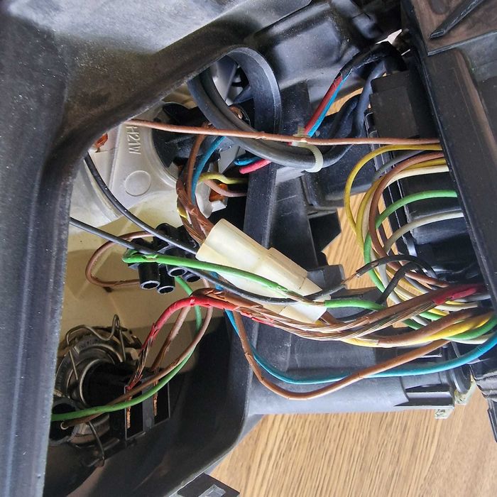 Kit Farois BOSH HID Golf 4 IV