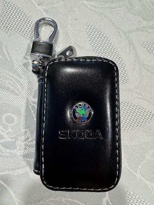 Продам чохол  для автомобільного ключа Skoda