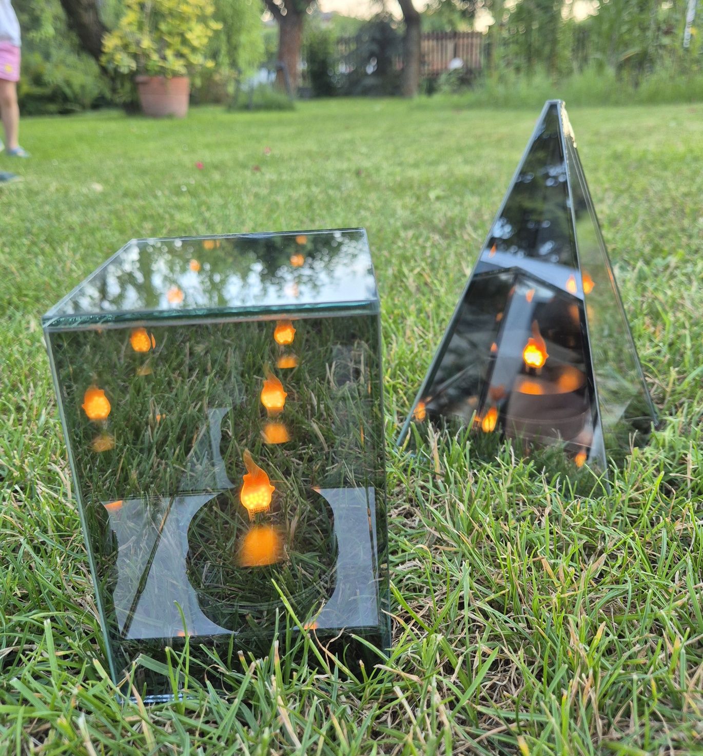 Znicz lampion lustrzany 3D efekt płomienia
