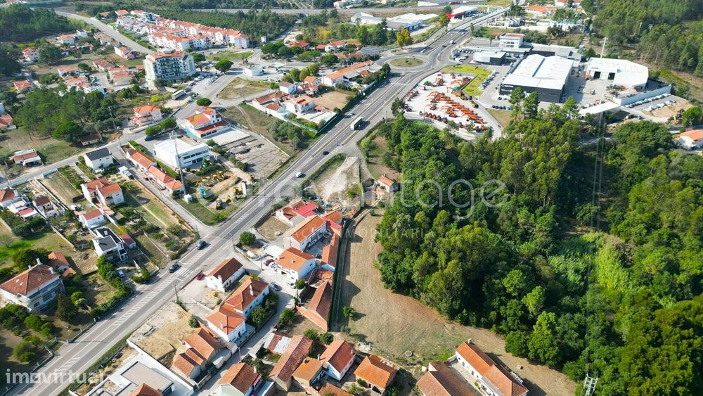 Terreno para construção em Azoia - Leiria