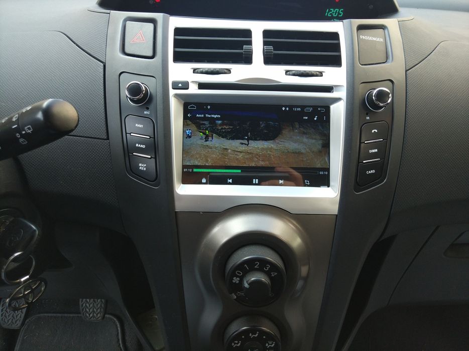 Auto rádio Toyota Yaris GPS Bluetooth USB Wi-Fi Android