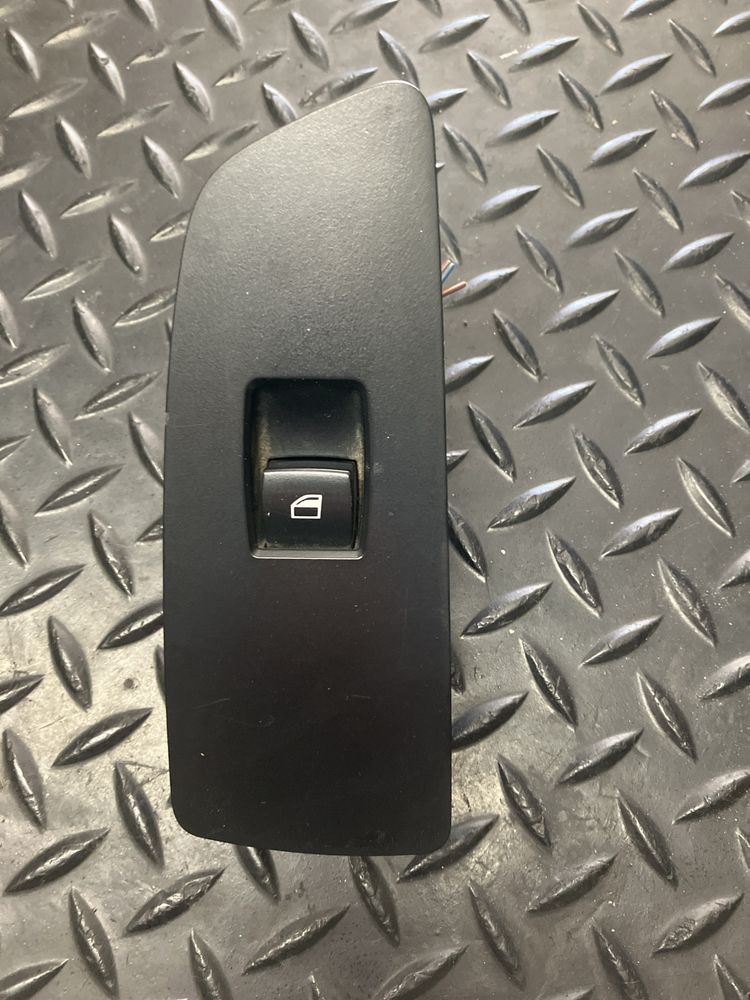 BMW E87 - panel szyb
