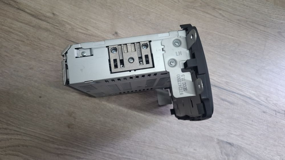 Магнітола Renault автомагнітола Renault