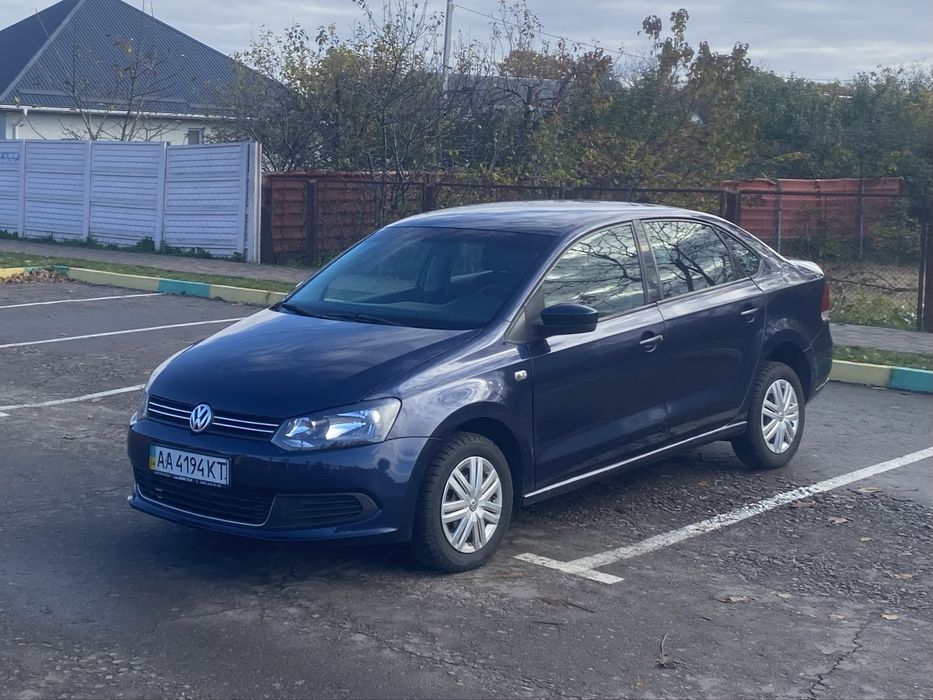 Продам Volkswagen Polo 1.6 газ/бензин з рідним пробігом офіційний 2013