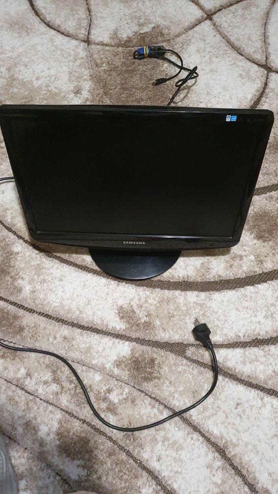 Монітор Samsung 2032BW  3000:1 20"