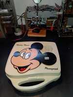 Gira discos mala mickey mouse com mais de 40 anos