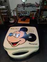 Gira discos mala mickey mouse com mais de 40 anos