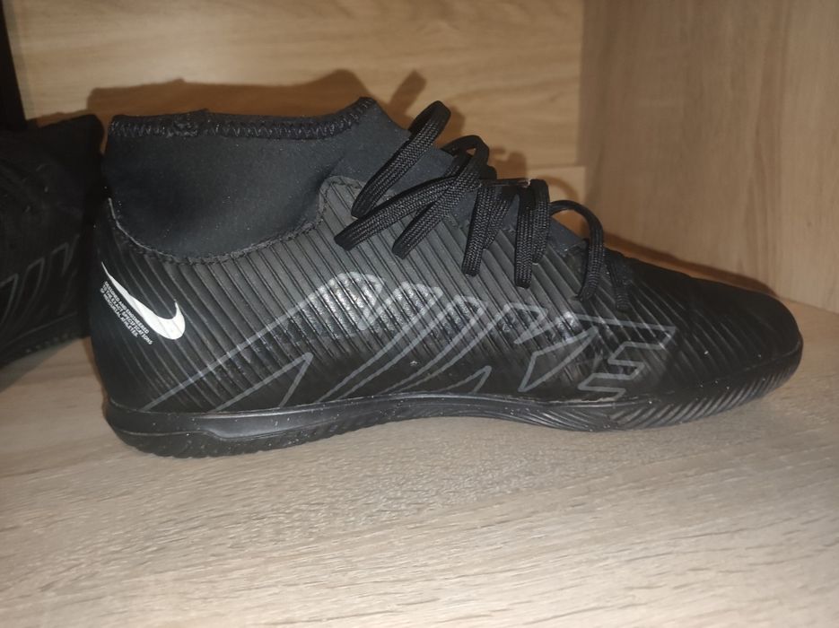 Buty halowe Nike