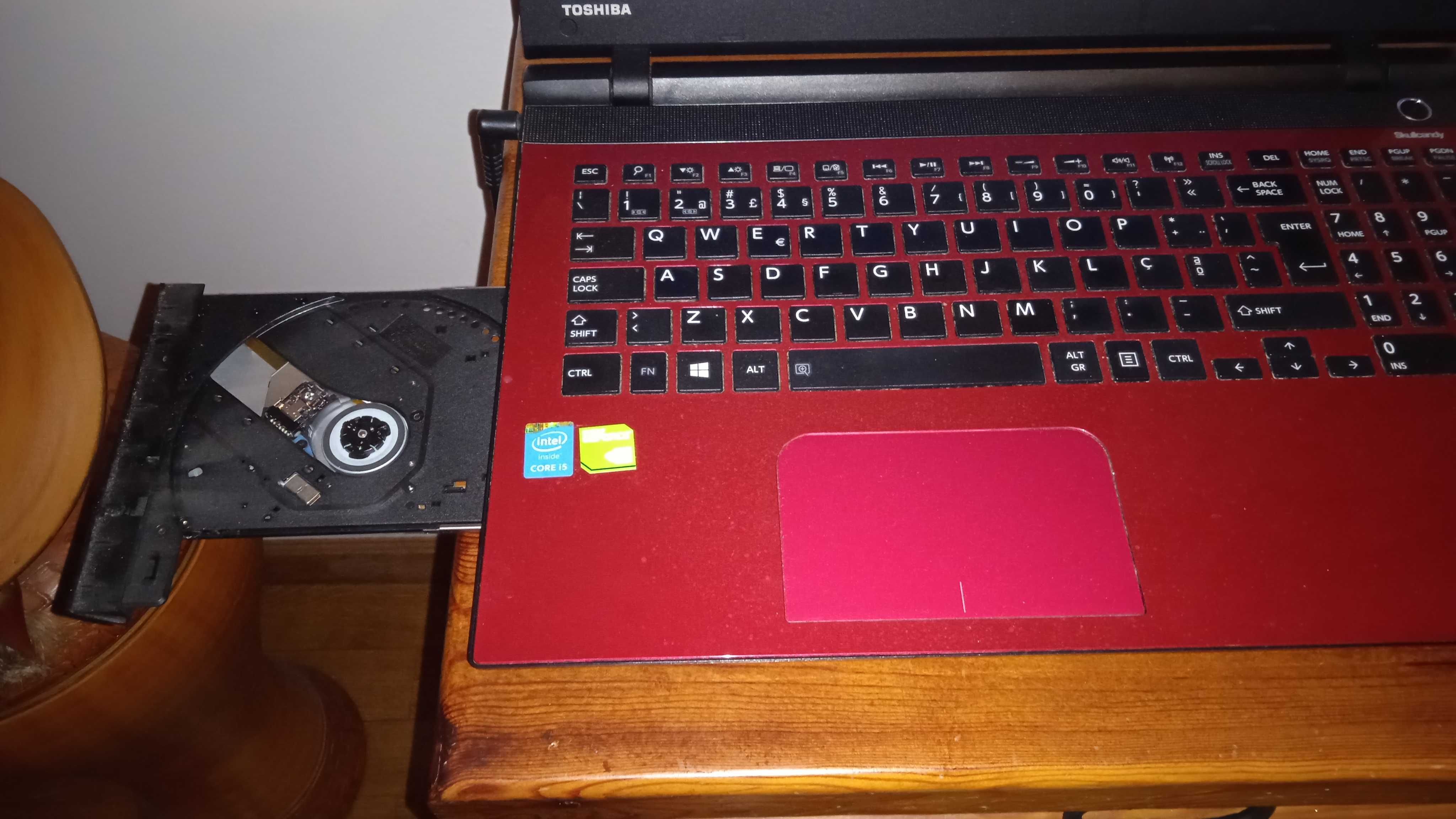 Portátil Toshiba satellite L50-c x64