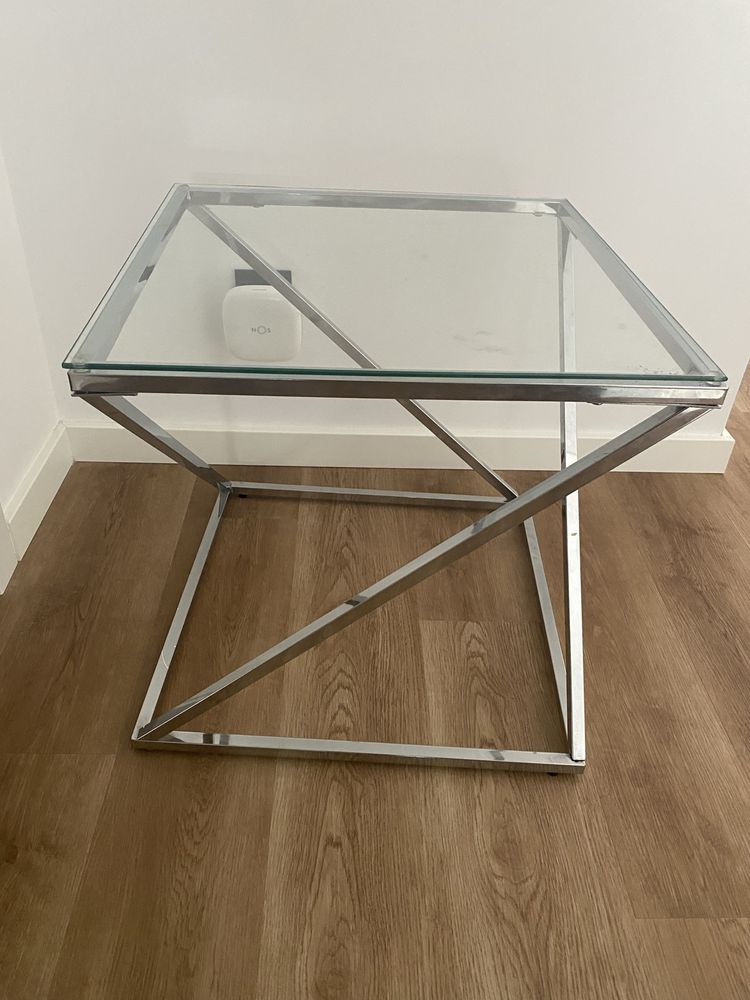 Mesa de canto com vidro