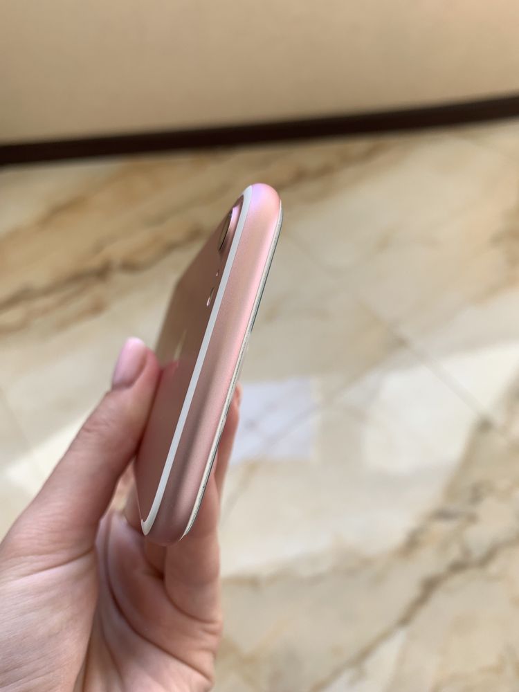 iPhone 7 rose pink