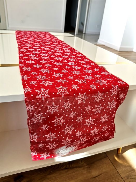 Bieżnik na stół komodę świąteczny