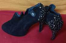 Sapatos salto alto