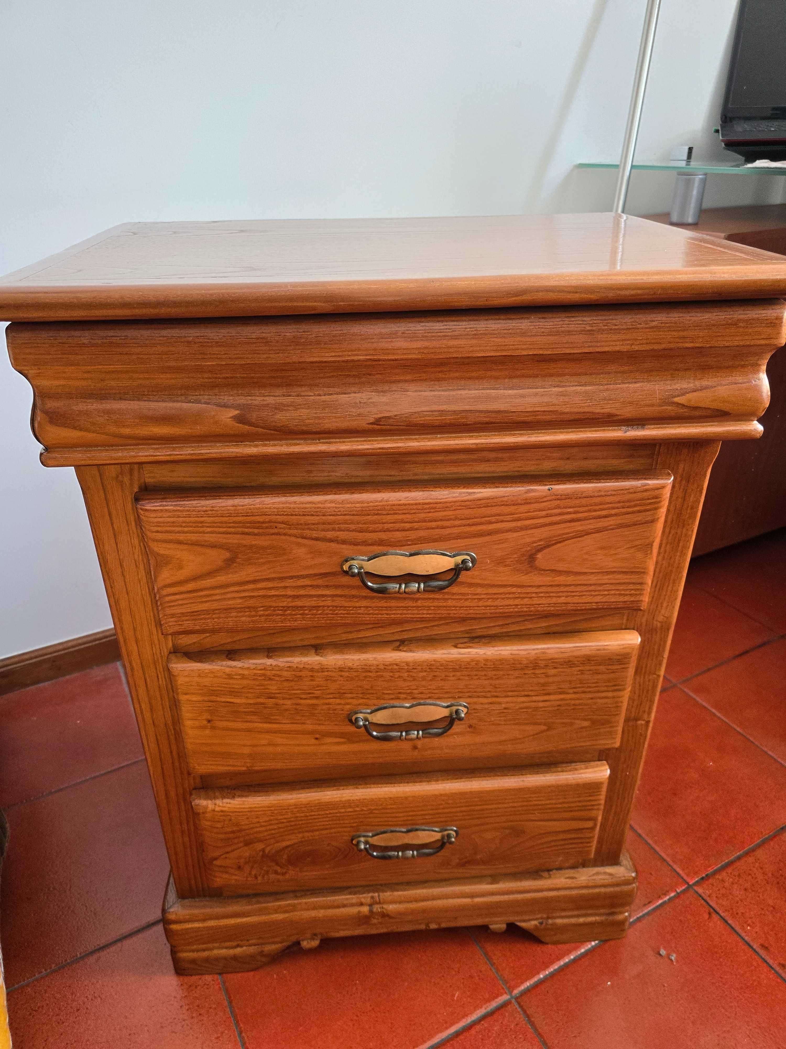 Mobília de quarto completa