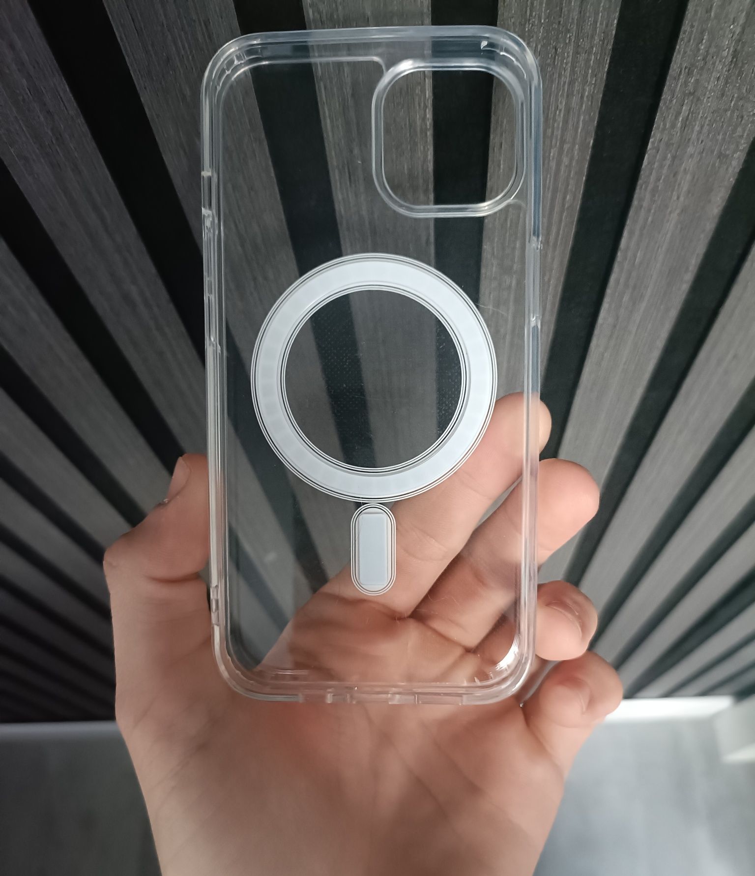 Capa Magnética - iPhone 13 / 14