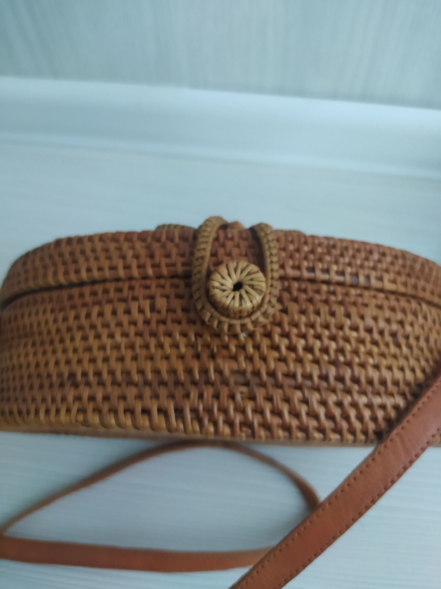 Плетена сумочка із ротангу