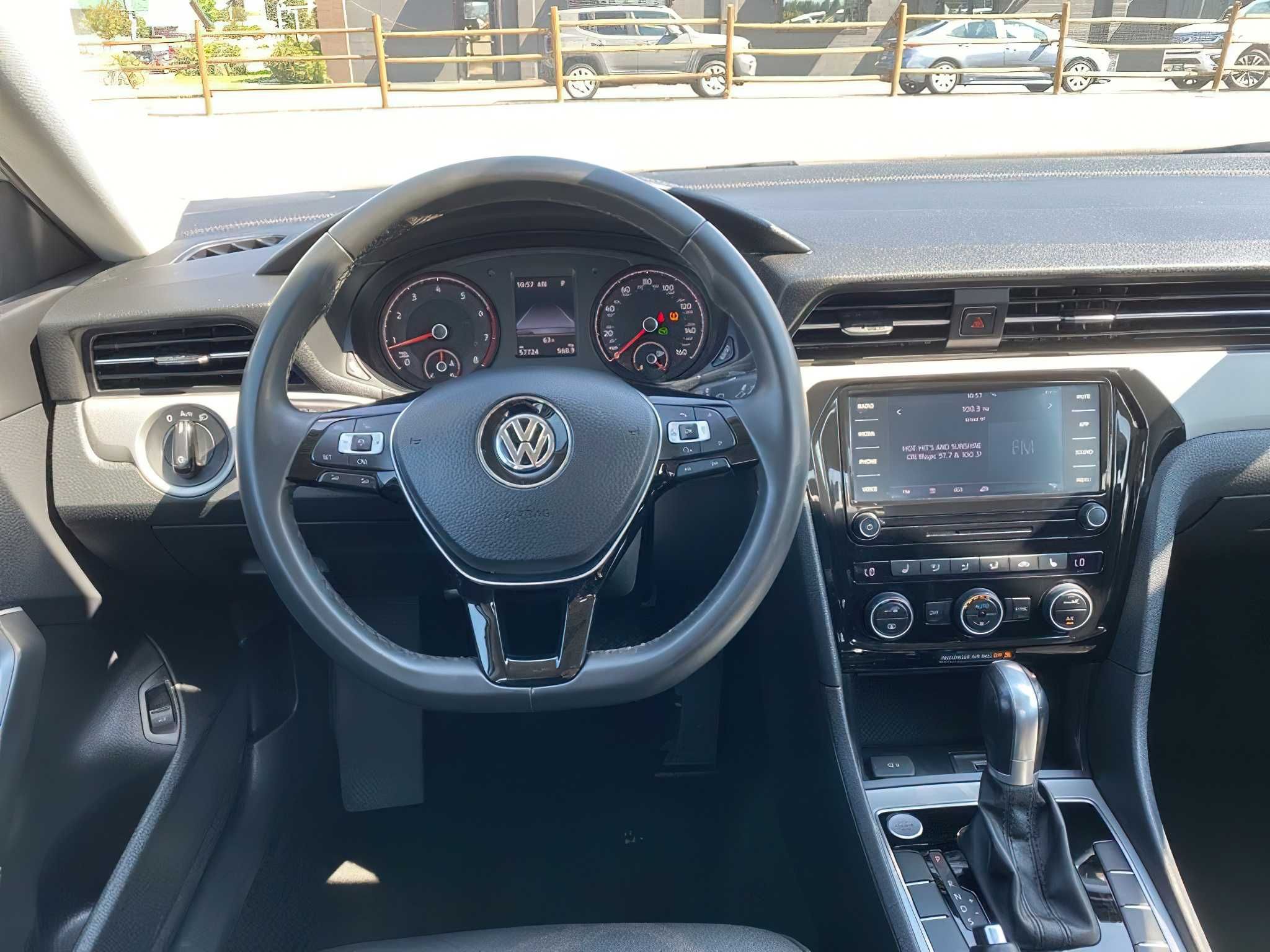 Volkswagen Passat 2021