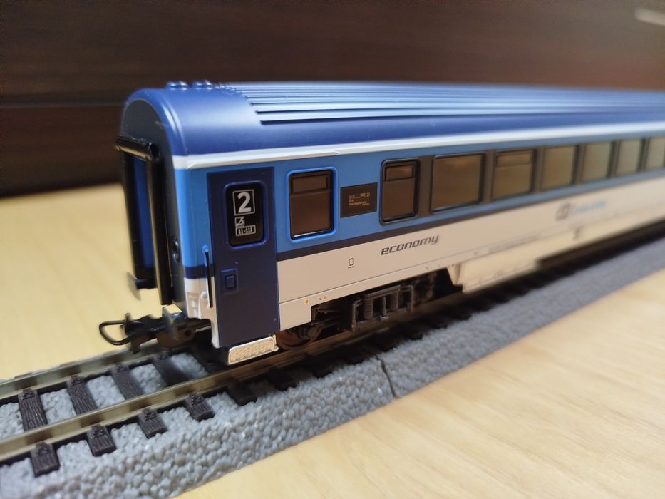 3 x Wagony pasażerskie CD RailJet -  PIKO H0 - stan perfekcyjny