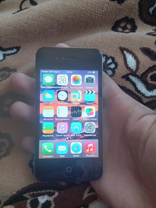 Продам  iPhone 4s