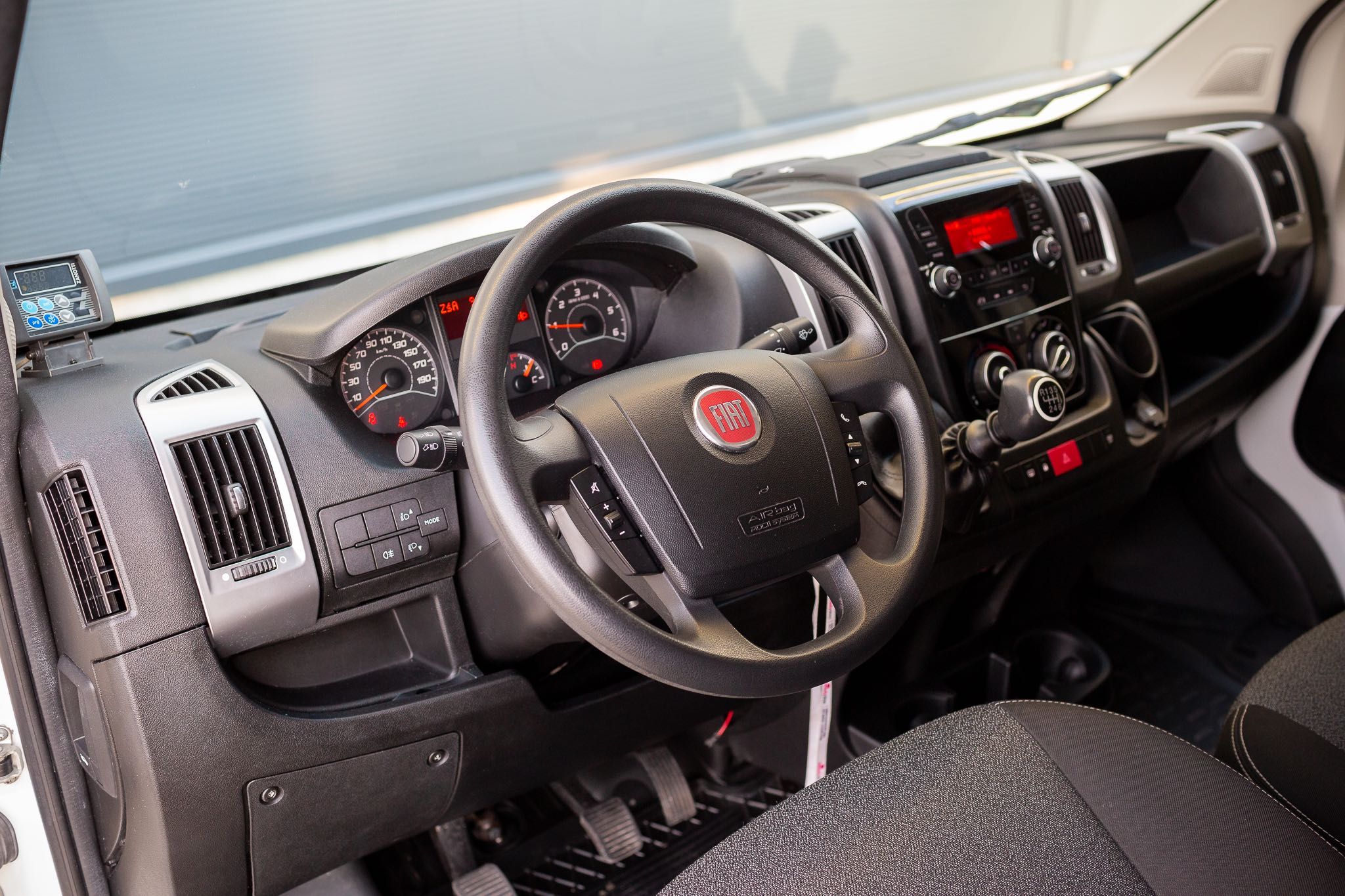 BUS CHŁODNIA WYNAJEM Fiat Ducato l3h2 (izoterma+agregat)