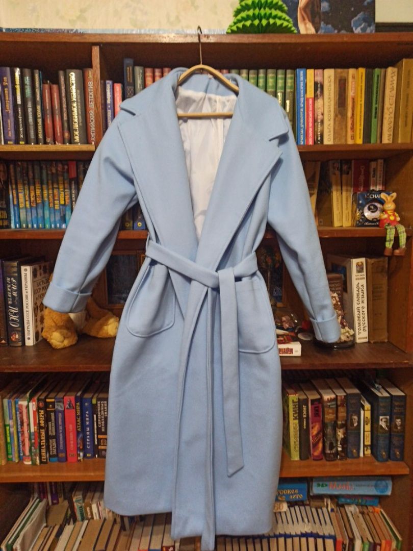 Пальто демісезон жіноче блакитне