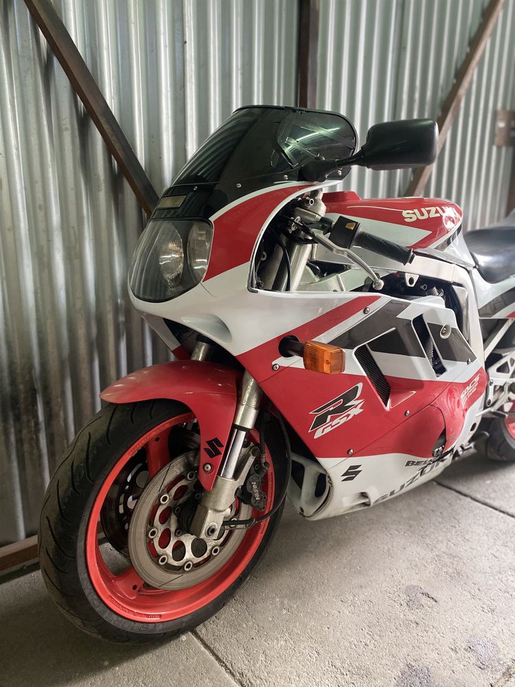 Suzuki GSXR 750 de 91