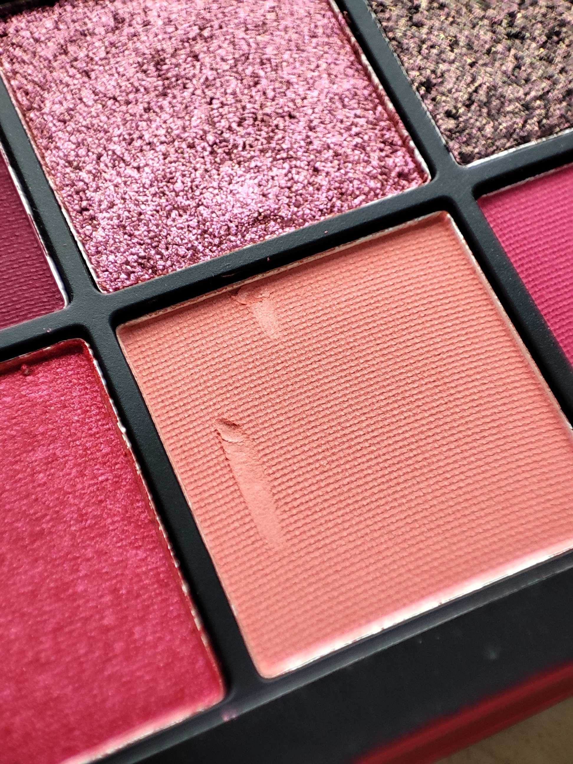 Paletka cieni Huda Beauty Ruby Obsessions NOWA