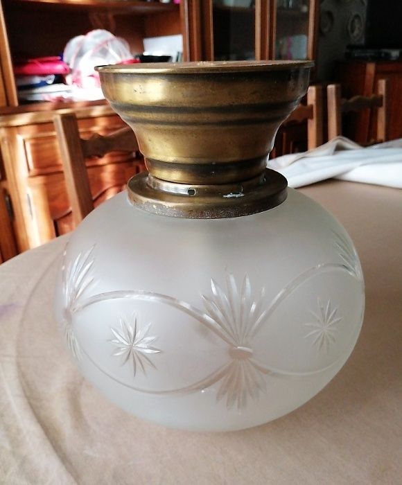 Candeeiro de teto antigo