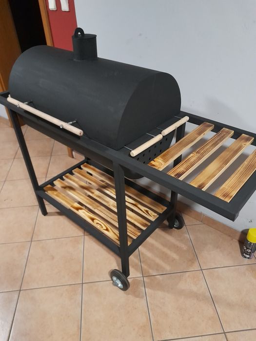 Grill ogrodowy beczka