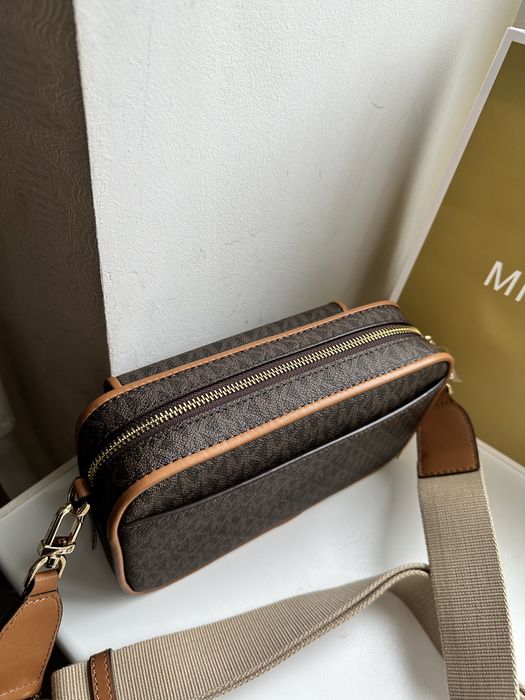 Сумка Michael Kors Bradshaw