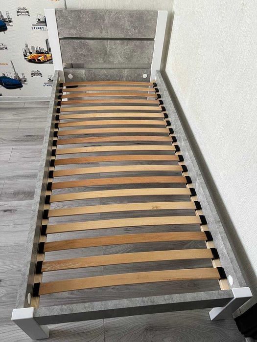 Ліжко односпальне. В наявності 2 шт.