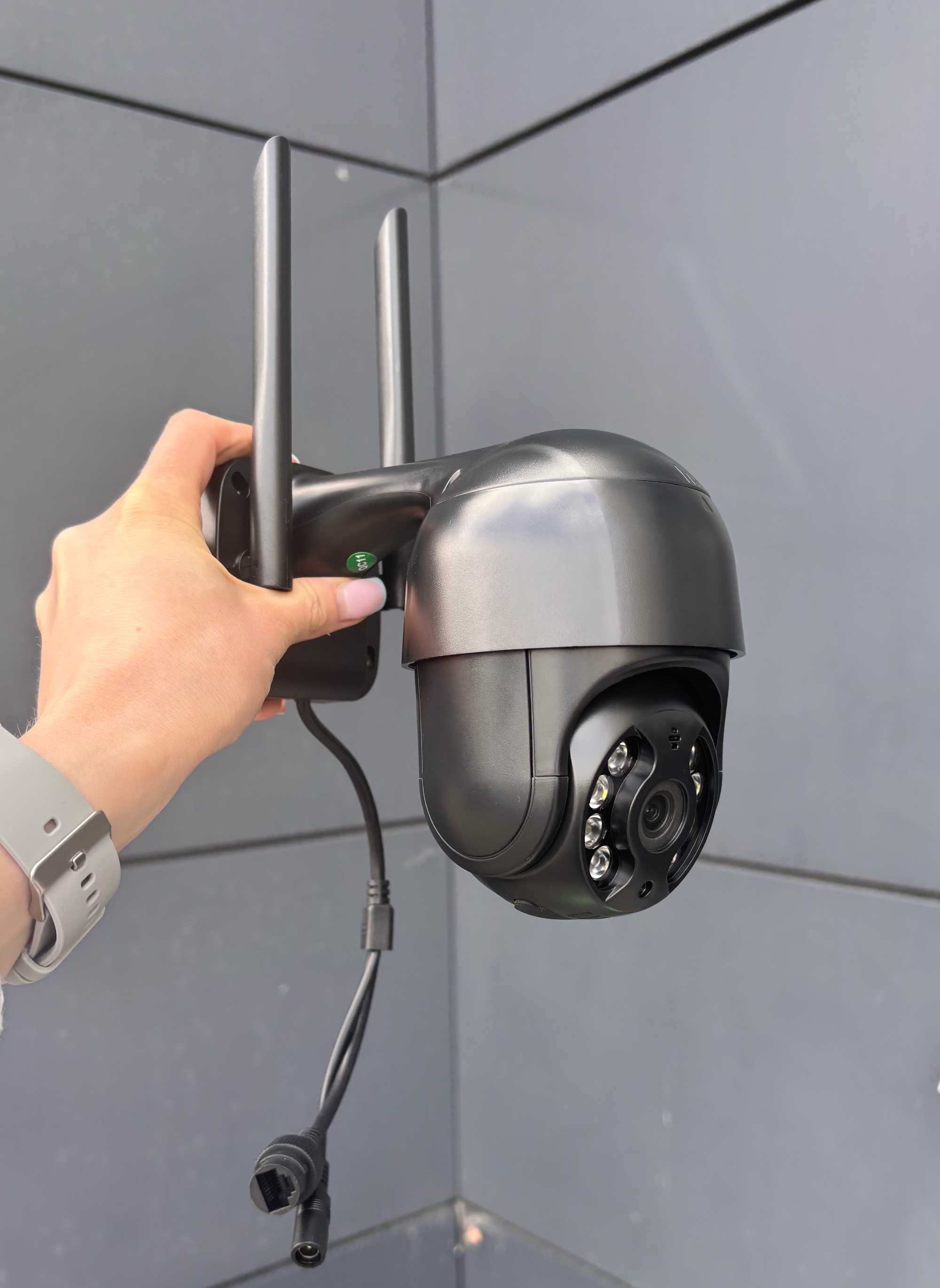 IP камера відеонагляду 4mp iCsee A8B повротна відекамера для вулиці