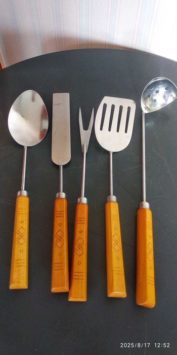 Столові прибори з дерев"яними ручками СРСР