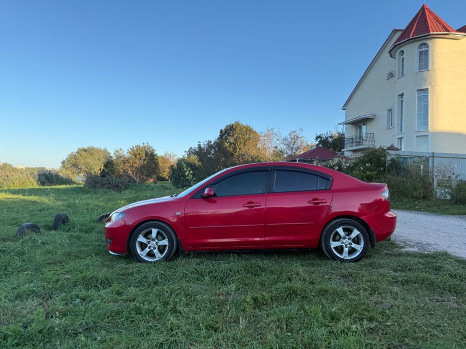 Продам автомобіль Mazda 3