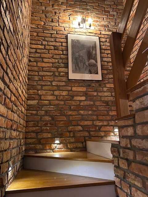 Płytki ponad stuletnie ze starej cegły, płytki ceglane, ceglana ściana