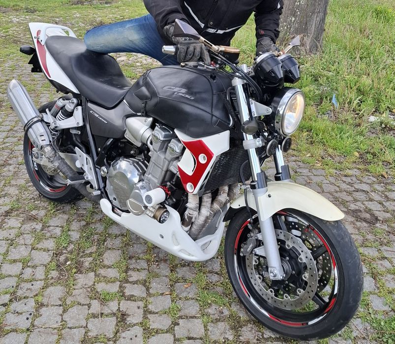 Honda CB 1300 super four